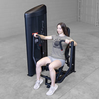 Load image into Gallery viewer, Pro ClubLine Series 2 Chest Press S2CPX
