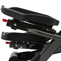 Load image into Gallery viewer, Spirit XE395 Incline Elliptical Trainer
